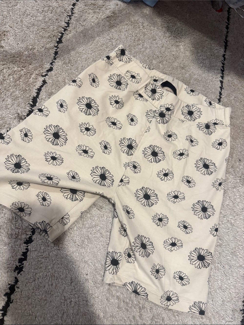 49. sun flower brunette the label short m